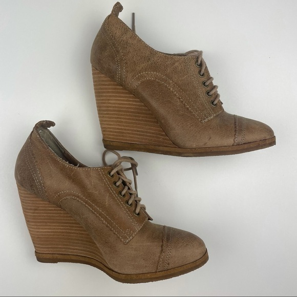 ALDO Tan Wedged Heeled Lace Booties - Picture 1 of 9